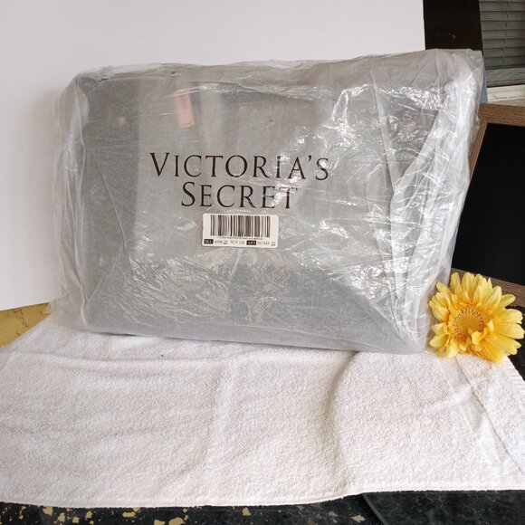 VS Bond Street London black croc tote - Picture 2 of 16